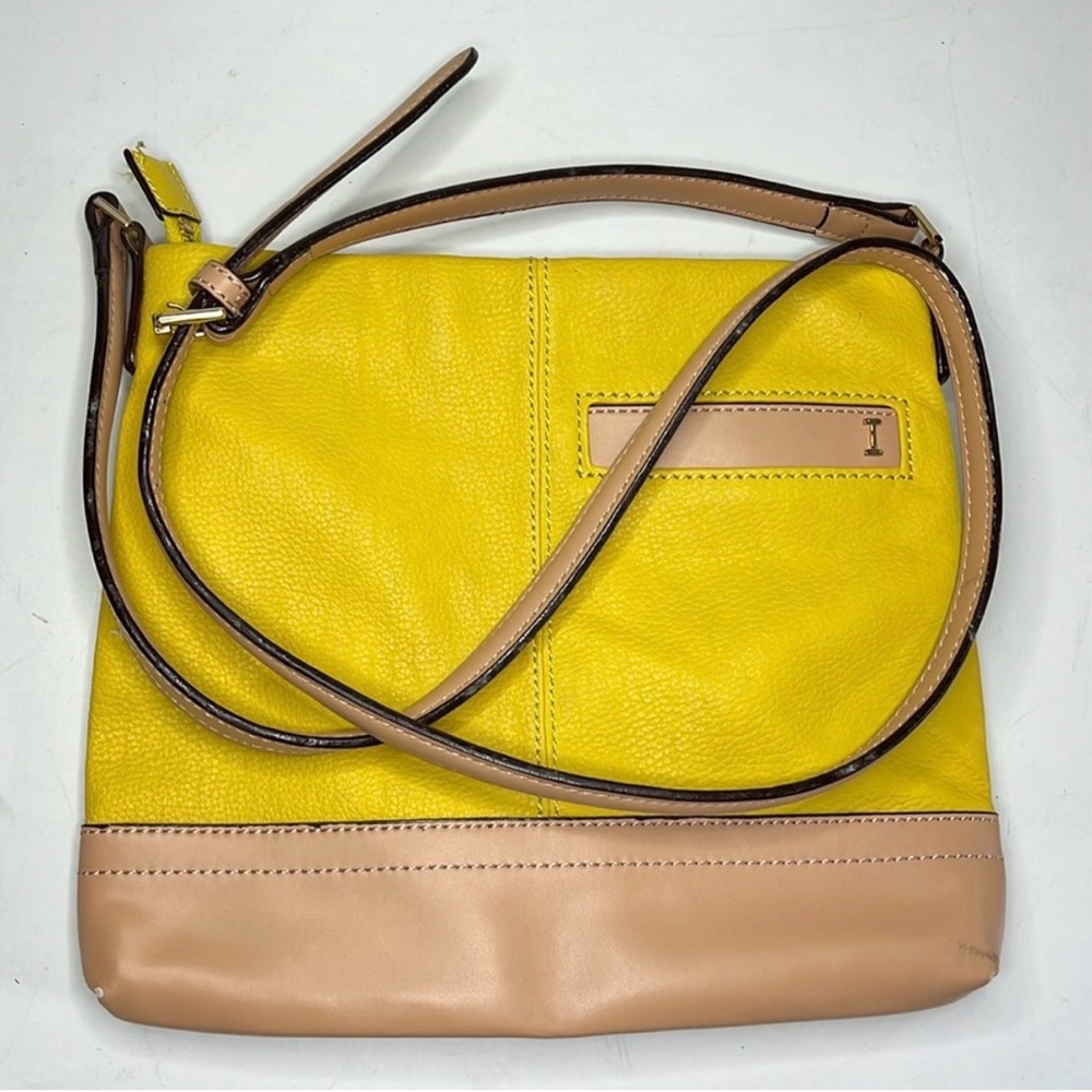 Isaac Mizrahi Sling Yellow Leather Women’s Bag - Picture 1 of 16
